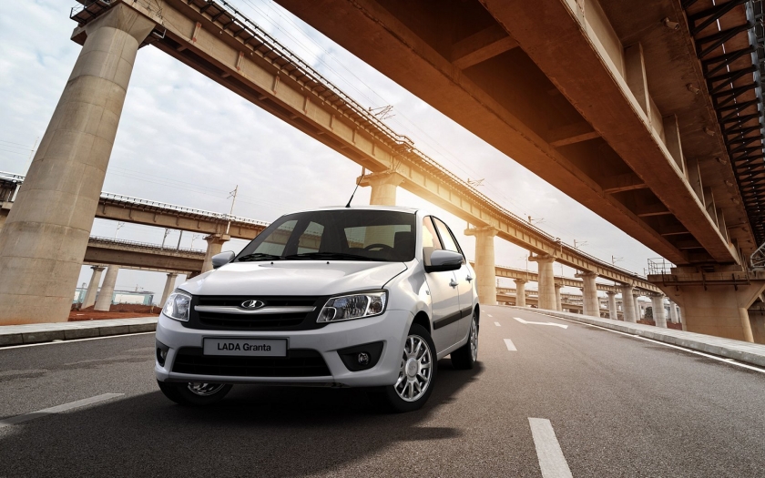 LADA поддерживает госпрограммы: Первый автомобиль, Семейный автомобиль